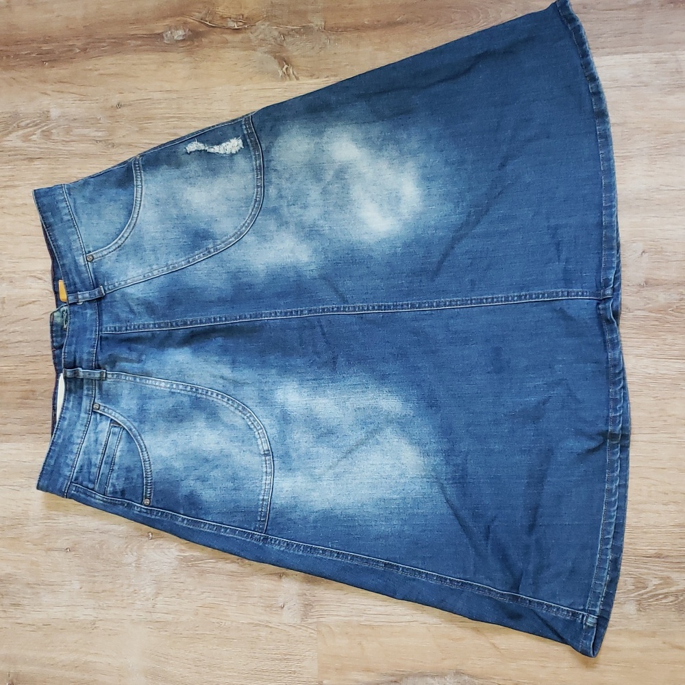 Pilcro and The Letterpress Denim Skirt, Size 8 - Picture 3 of 9